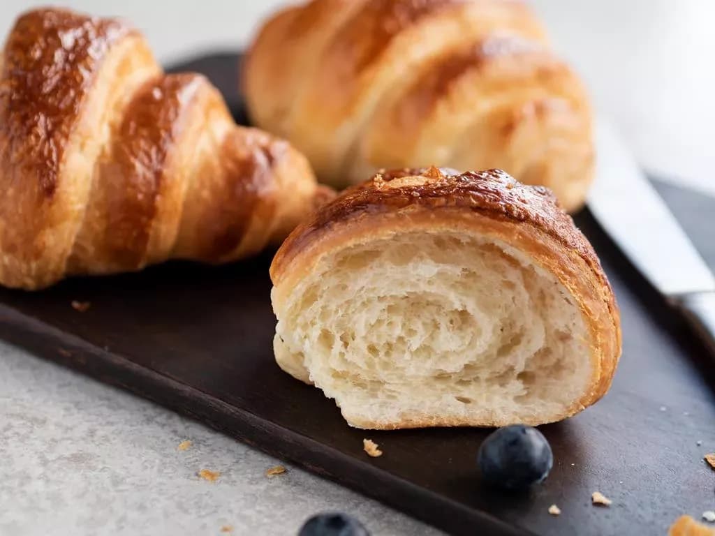 Jak łatwo zrobić idealne croissanty w domu i uniknąć błędów