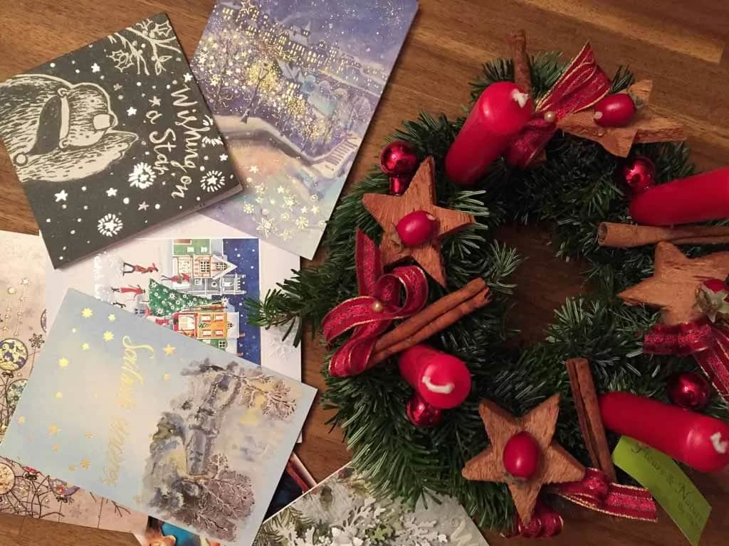 Kartki świąteczne po francusku: piękne życzenia na Boże Narodzenie