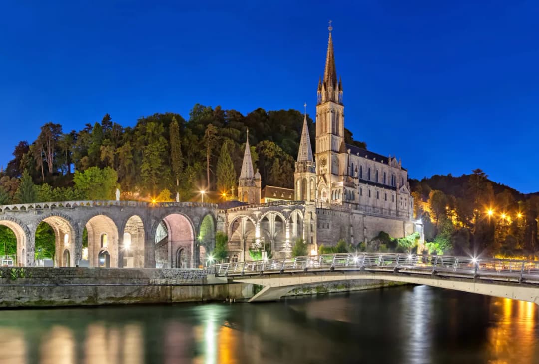 Lourdes: Miejsce cudów i pielgrzymek, które zmienia życie