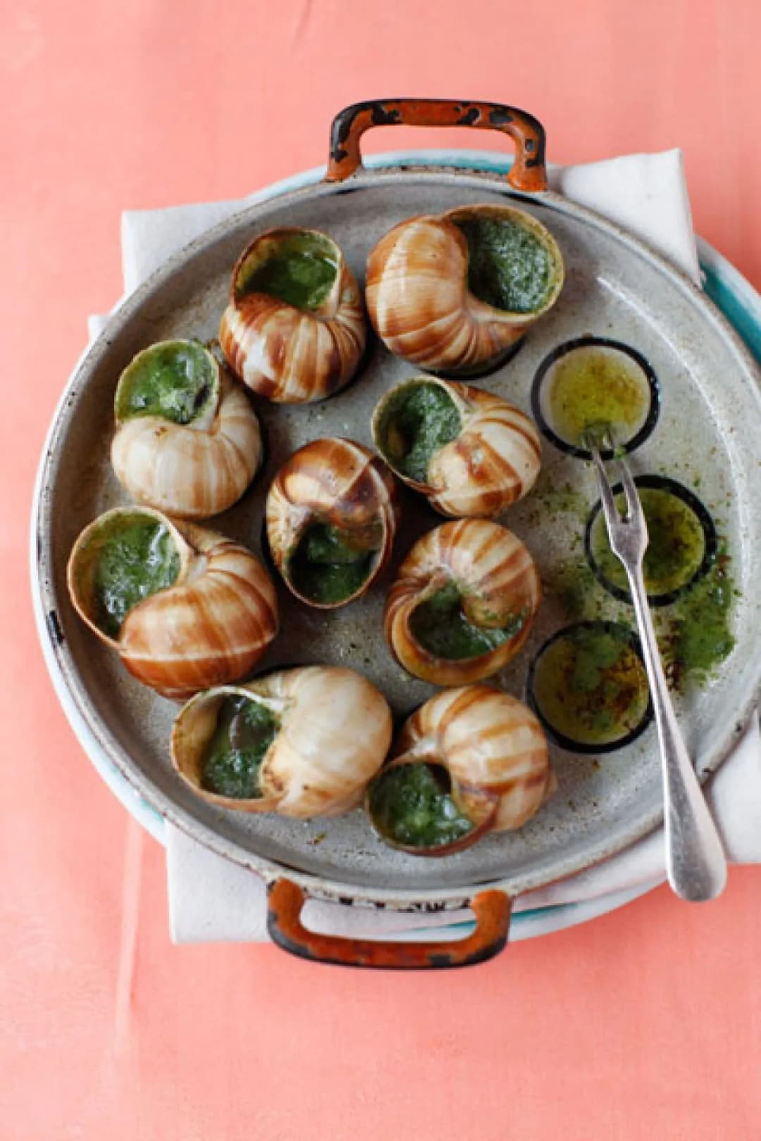 Escargots: Jak przygotować te wyjątkowe francuskie ślimaki?