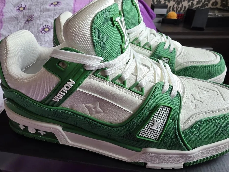 Ile kosztują buty Louis Vuitton? Ceny, które mogą cię zaskoczyć