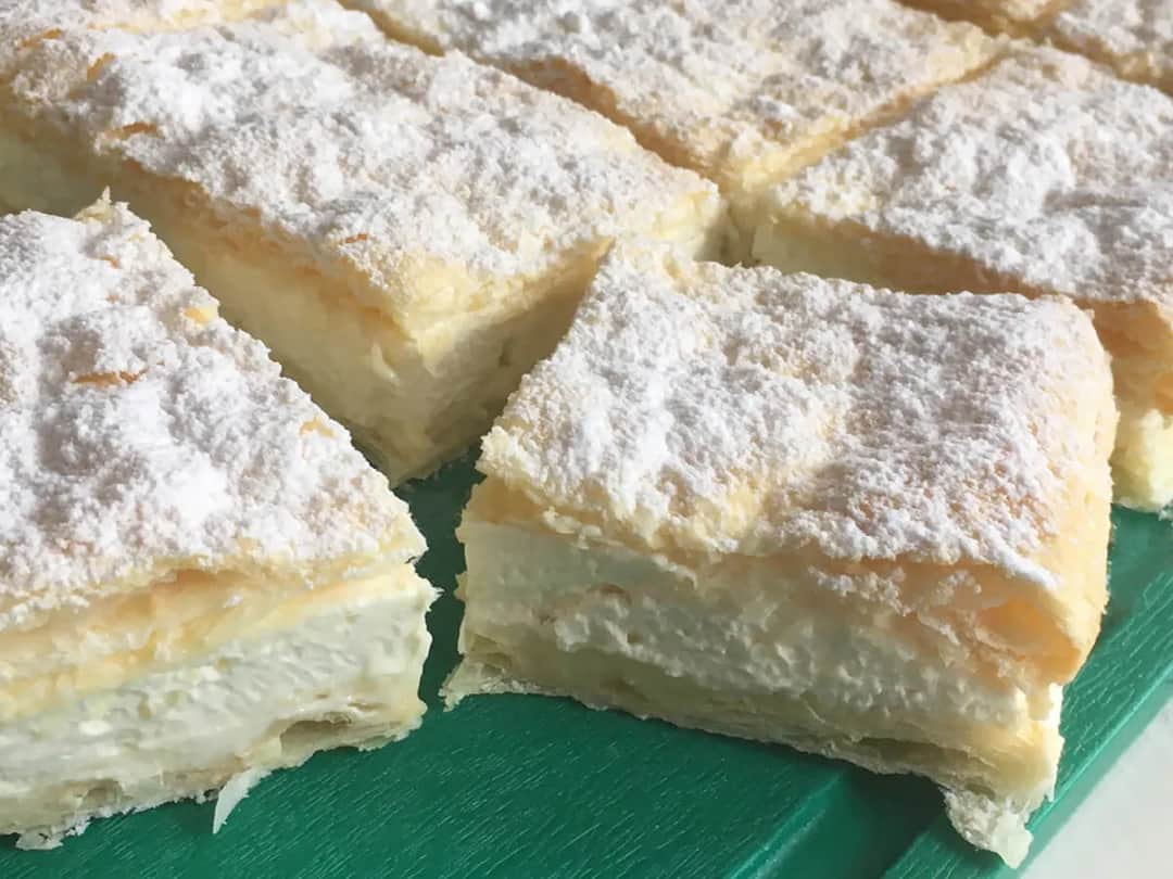 Jak zrobić ciastko z francuskiego ciasta z kremem, które zachwyca